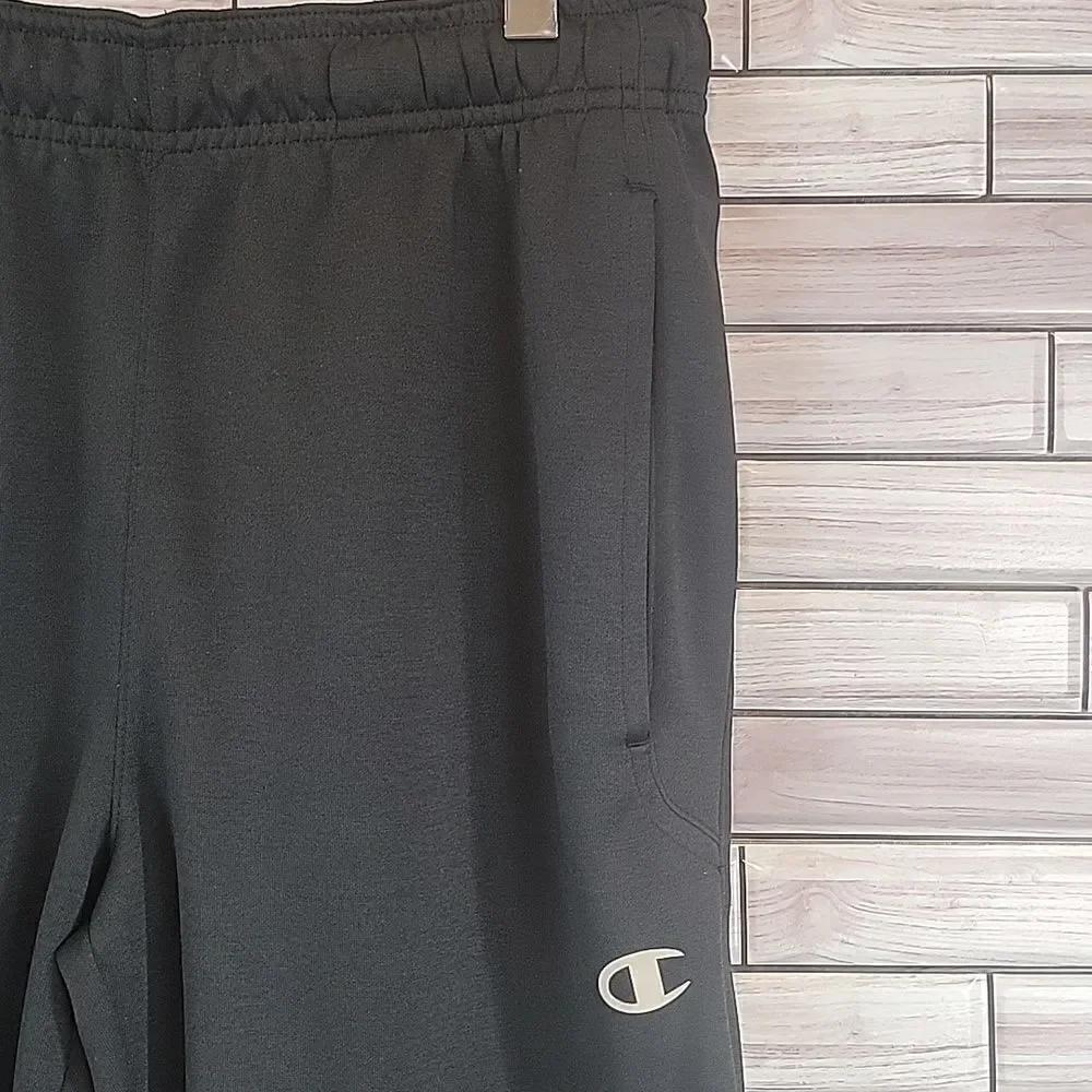 Champion Men's lounge/athletic pants in black Size M
